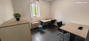 Bureau avec plusieurs postes de travail à Auxerre